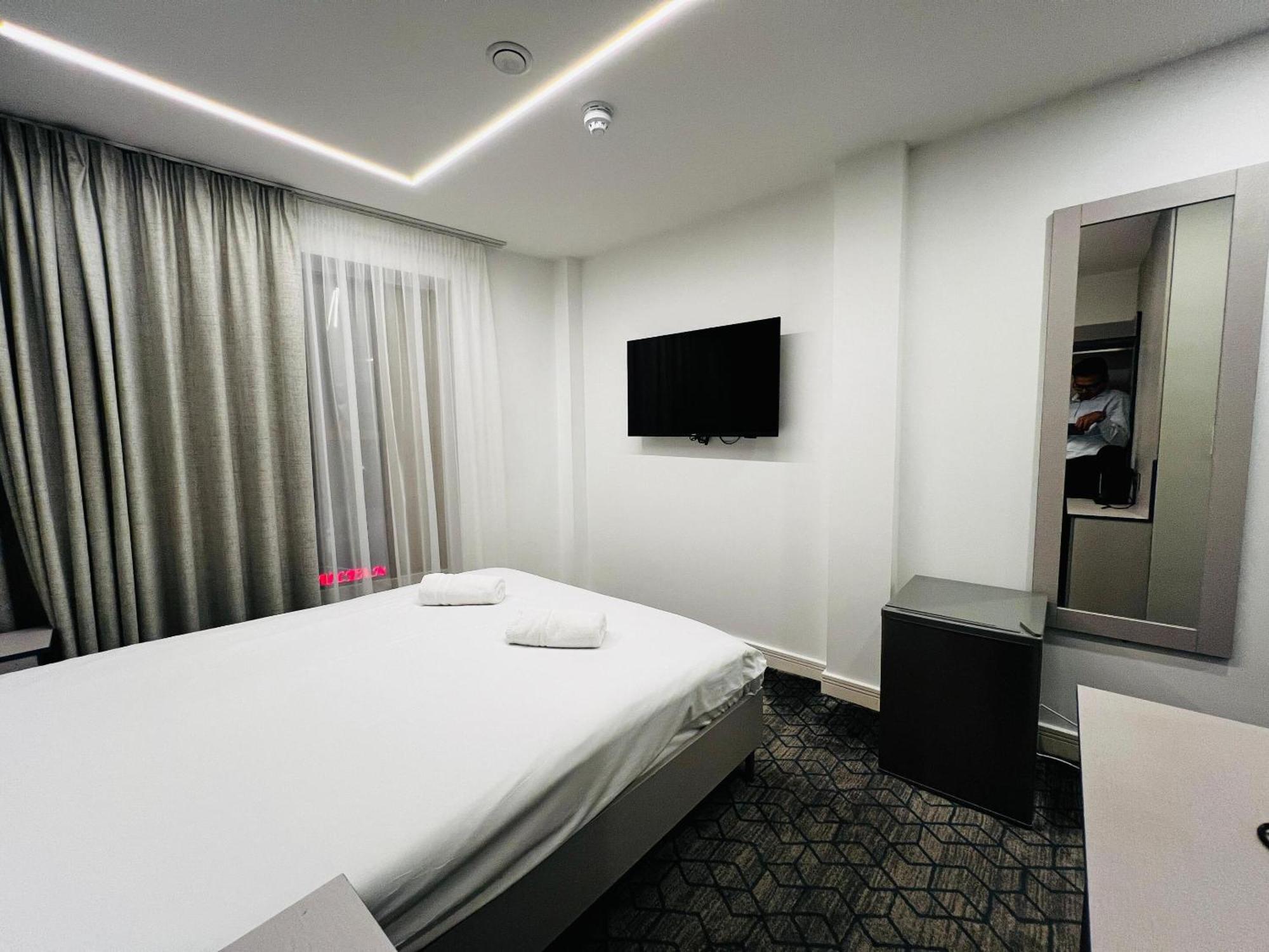 Ilford Grand Hotel Værelse billede